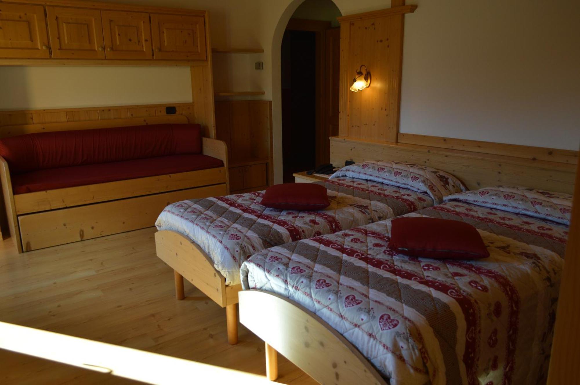 Hotel Garni Sant'Antonio Con Spa Madonna Dış mekan fotoğraf