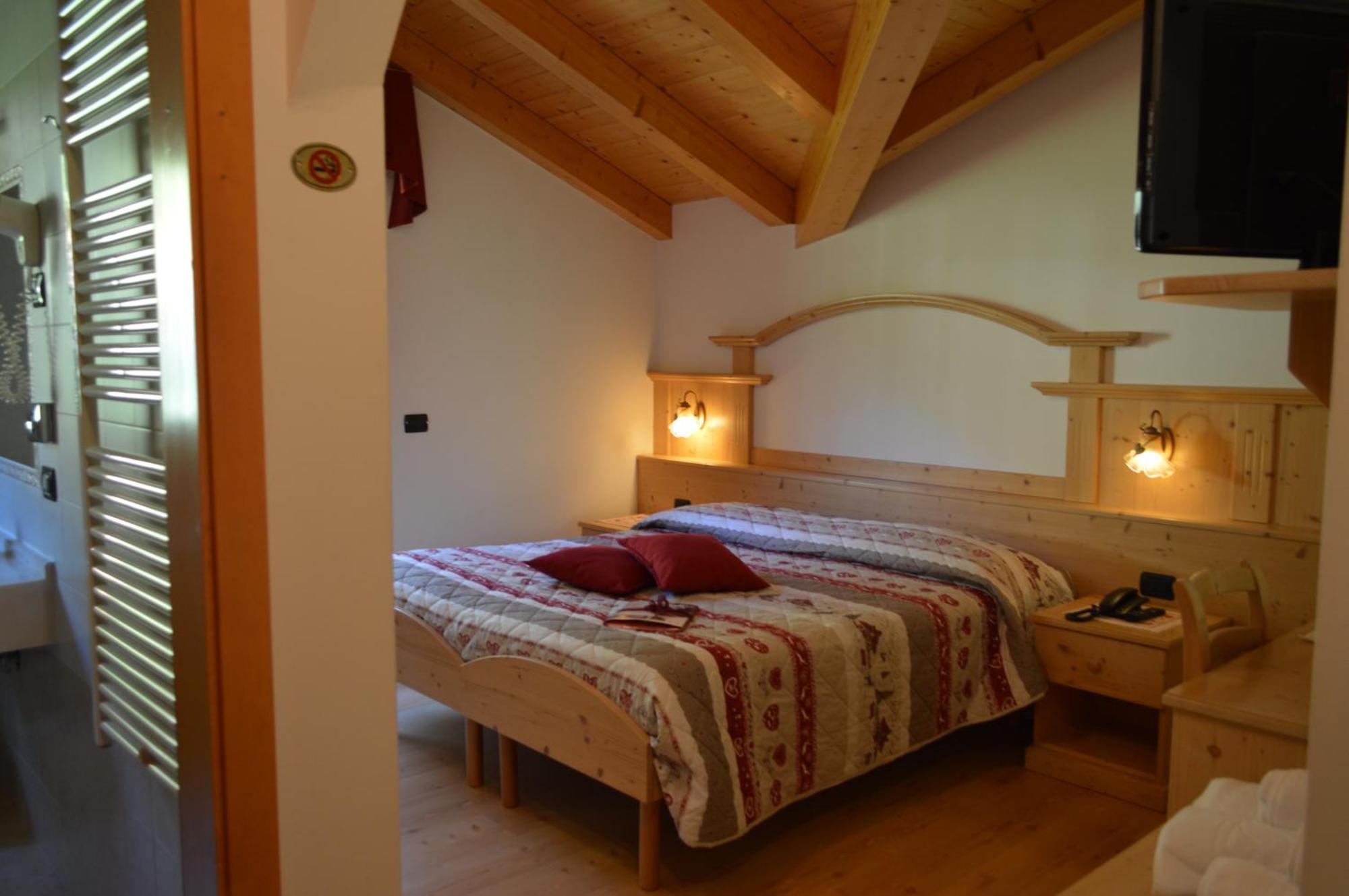 Hotel Garni Sant'Antonio Con Spa Madonna Dış mekan fotoğraf