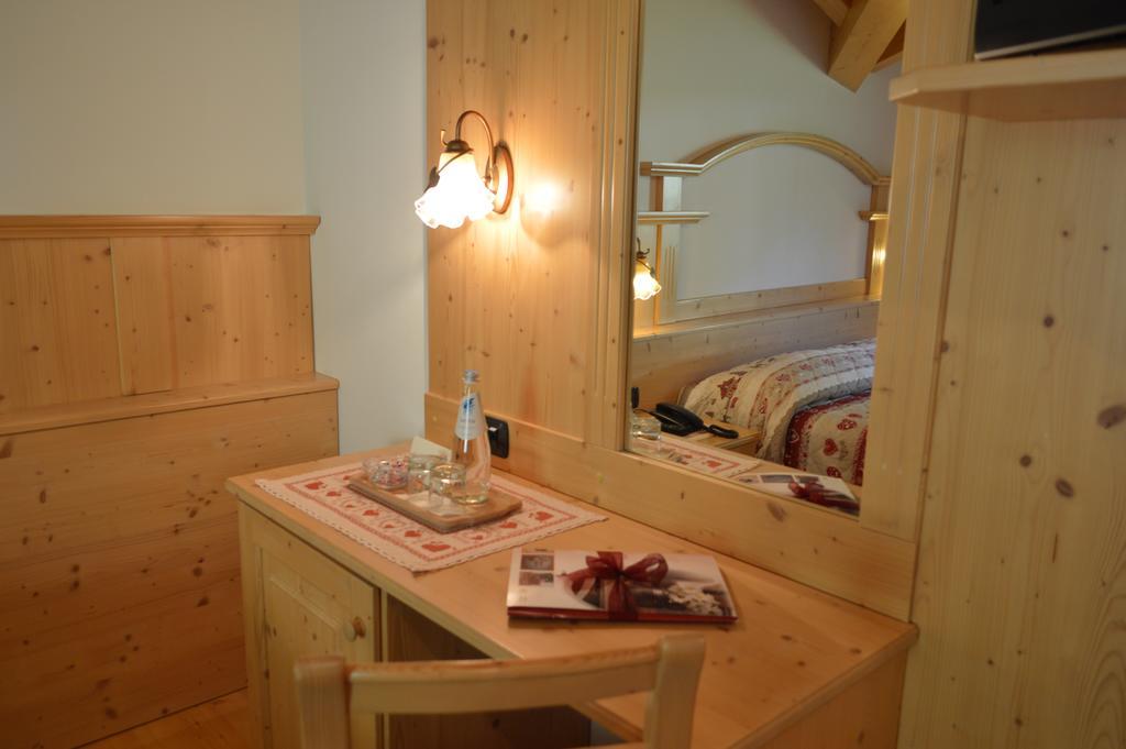 Hotel Garni Sant'Antonio Con Spa Madonna Dış mekan fotoğraf